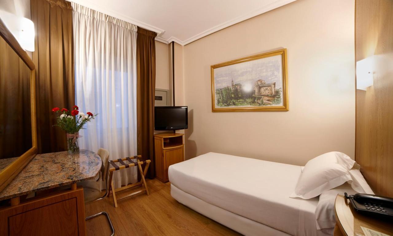 Zenit Dos Infantas Hotel Zamora Bagian luar foto