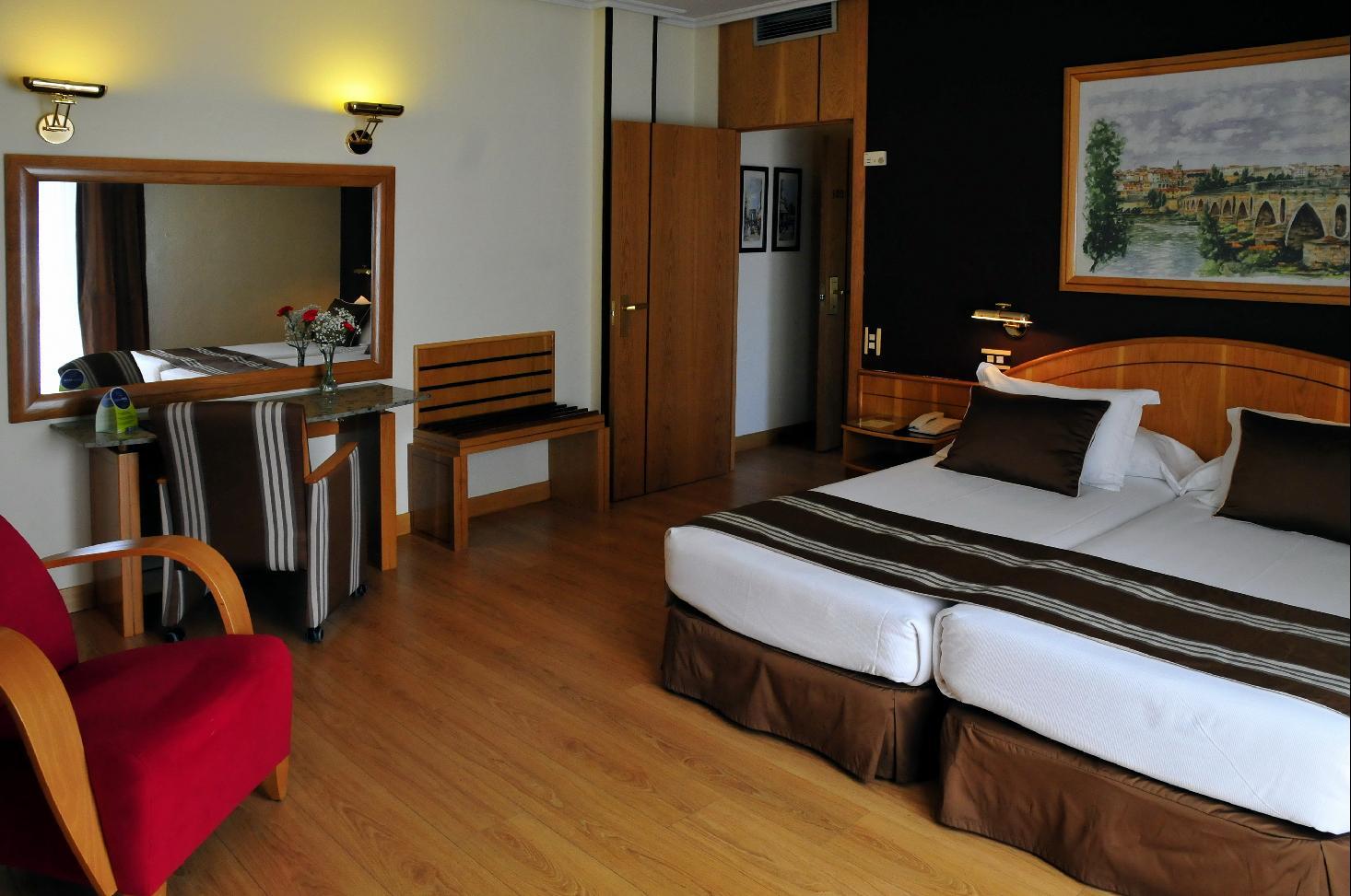 Zenit Dos Infantas Hotel Zamora Bagian luar foto