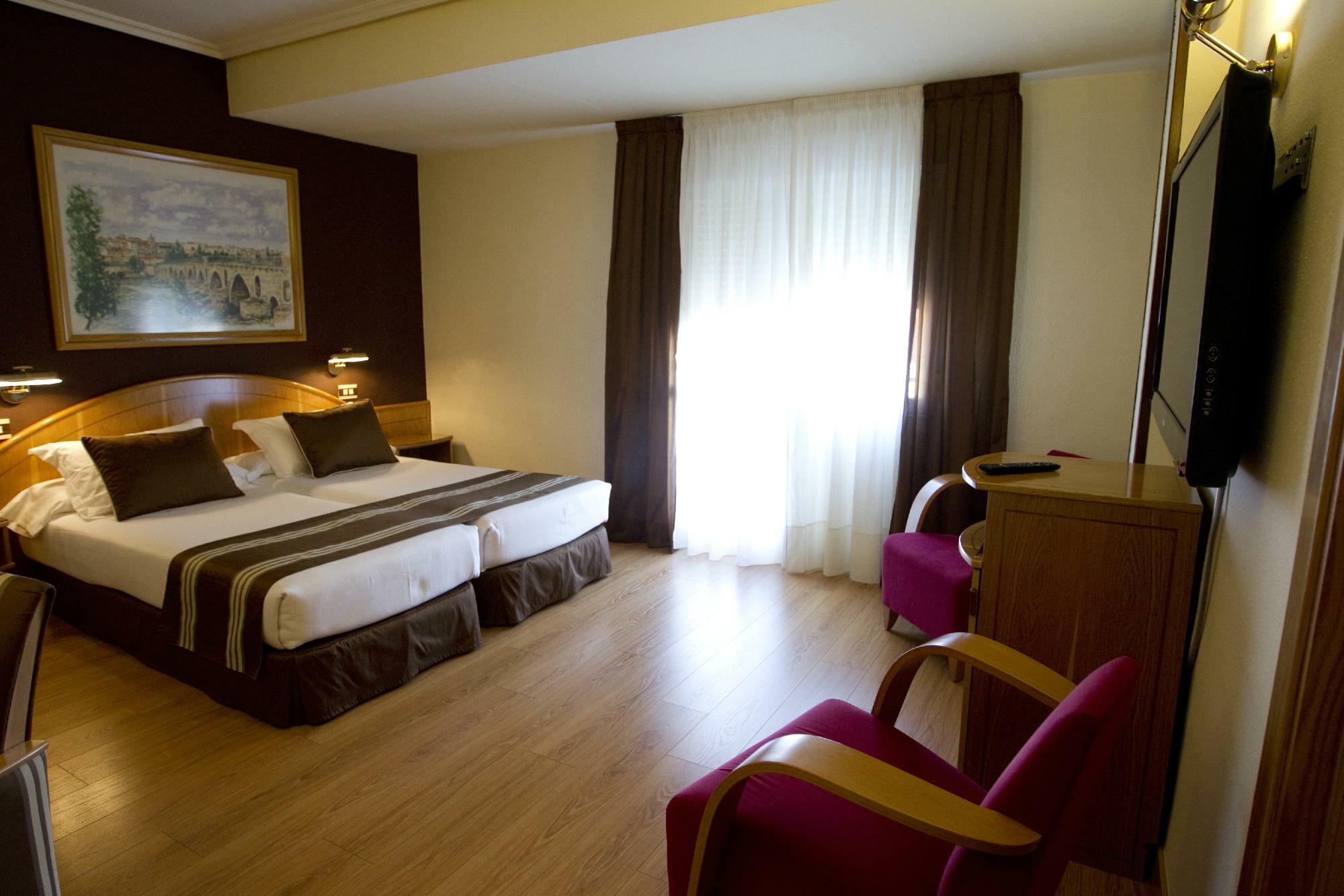Zenit Dos Infantas Hotel Zamora Bagian luar foto